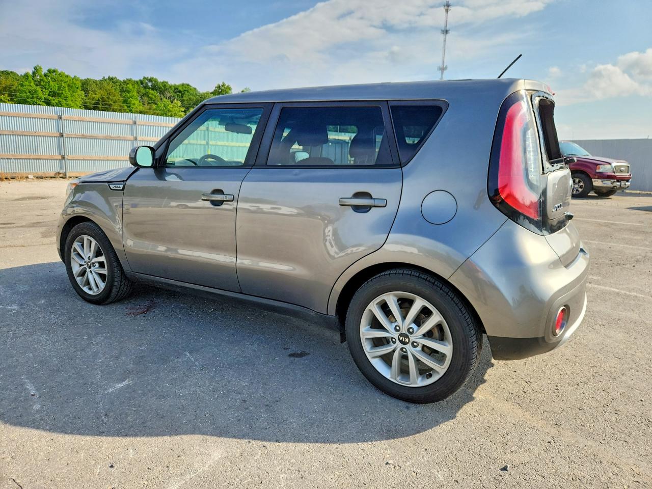 2017 KIA SOUL + photo 3