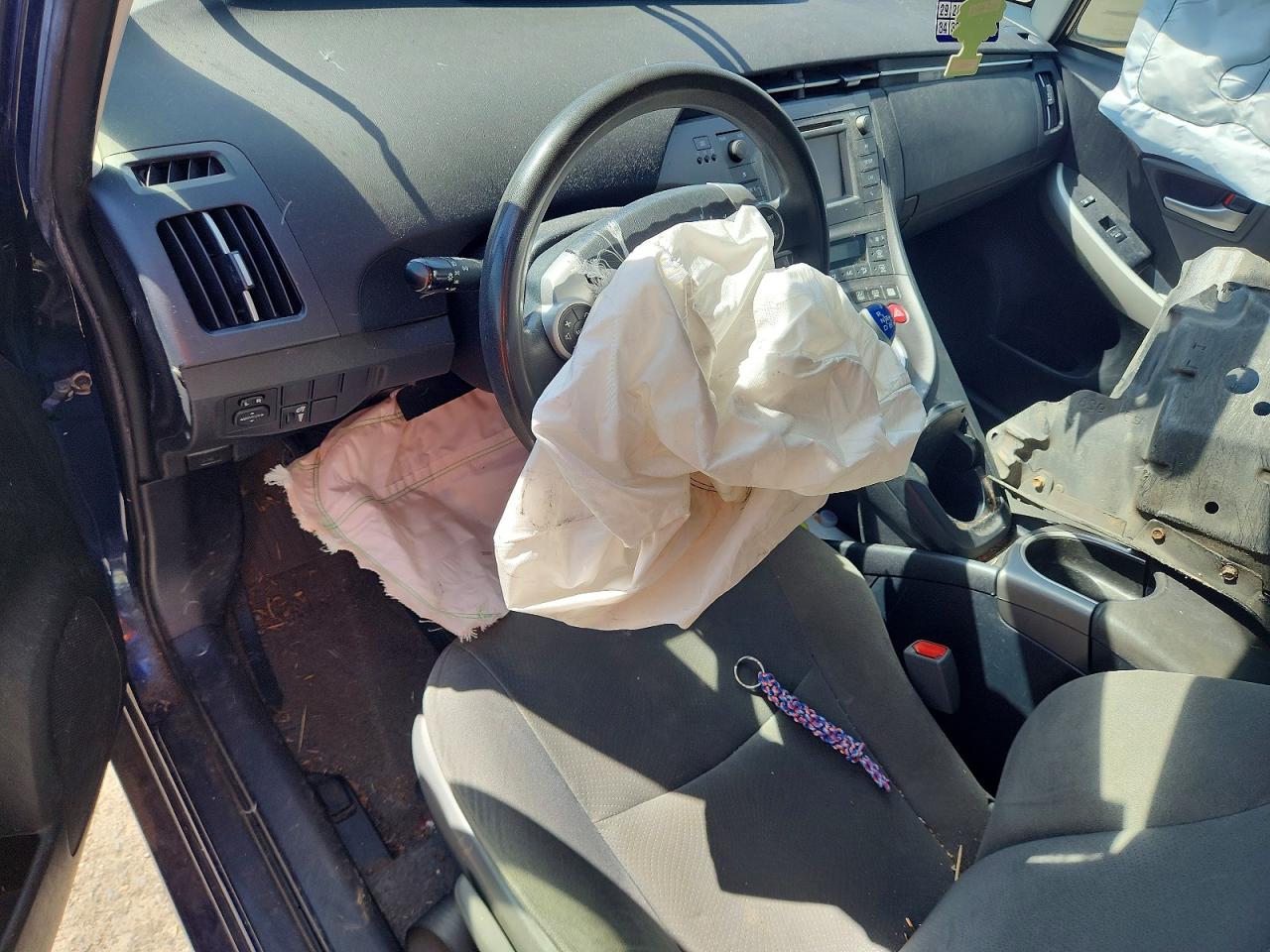 2014 TOYOTA PRIUS TWO photo 15
