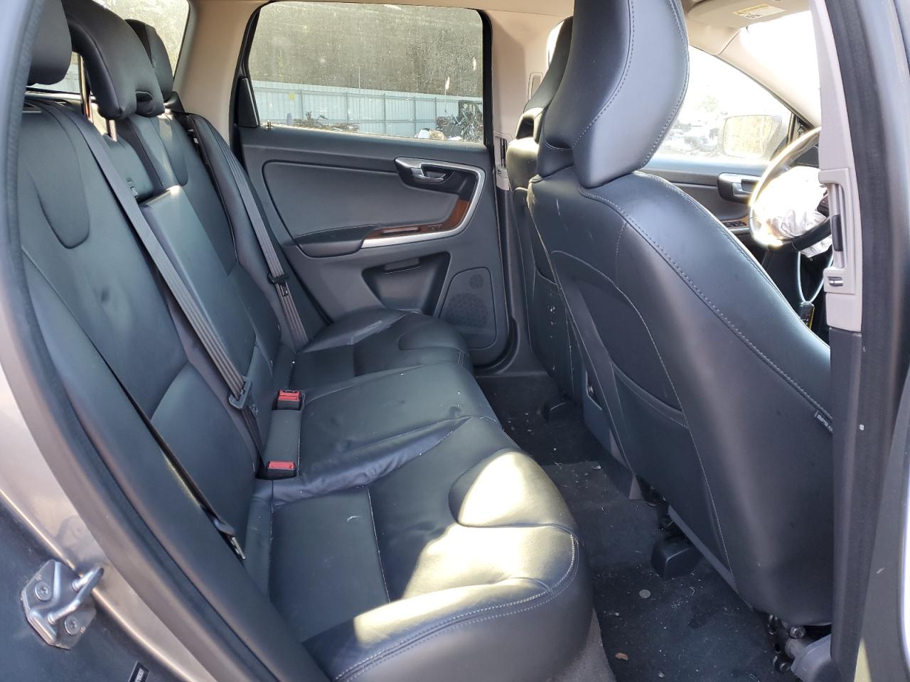 2017 VOLVO XC60 T5 INSCRIPTION photo 31