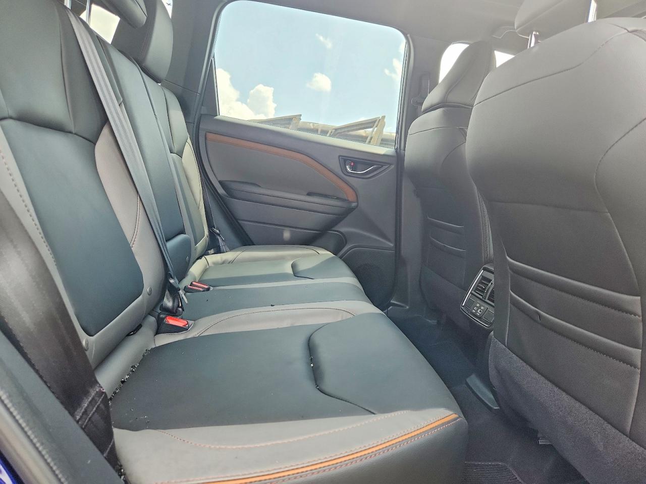 2025 SUBARU FORESTER SPORT photo 11