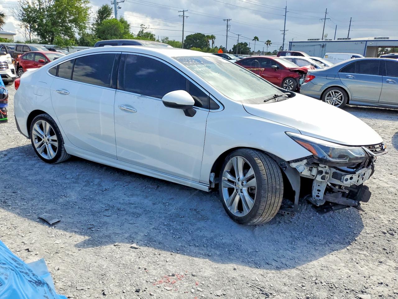 2017 CHEVROLET CRUZE PREMIER photo 10