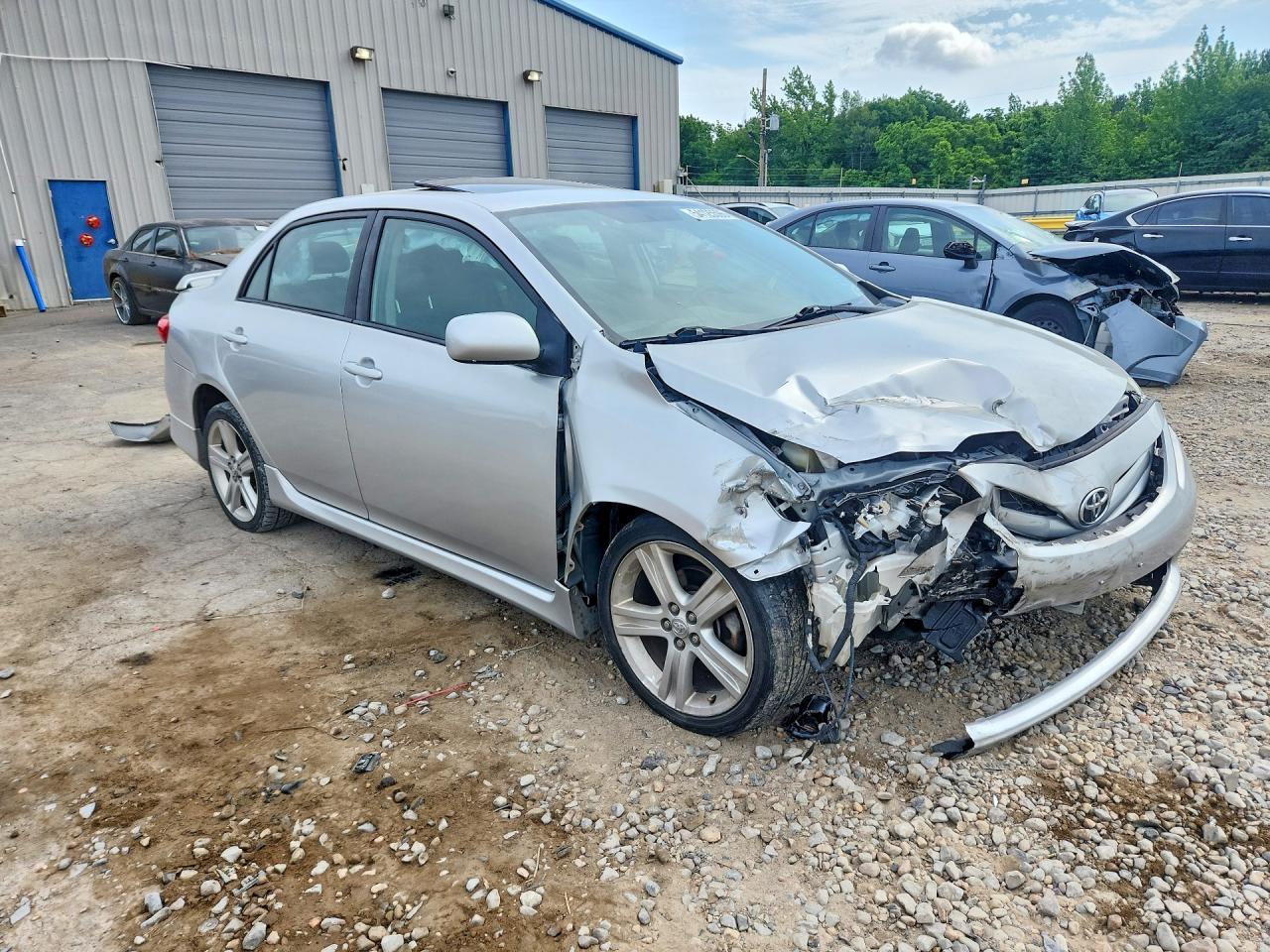 2013 TOYOTA COROLLA S photo 10