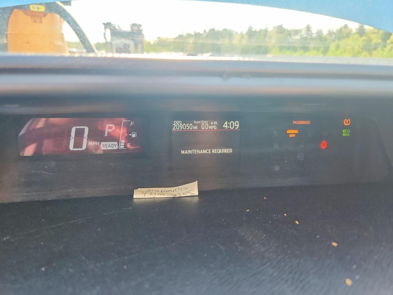 2015 TOYOTA PRIUS C TWO photo 17