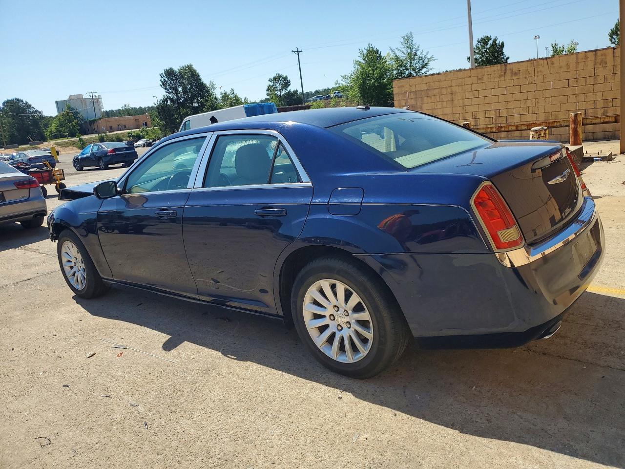 2014 CHRYSLER 300 photo 3