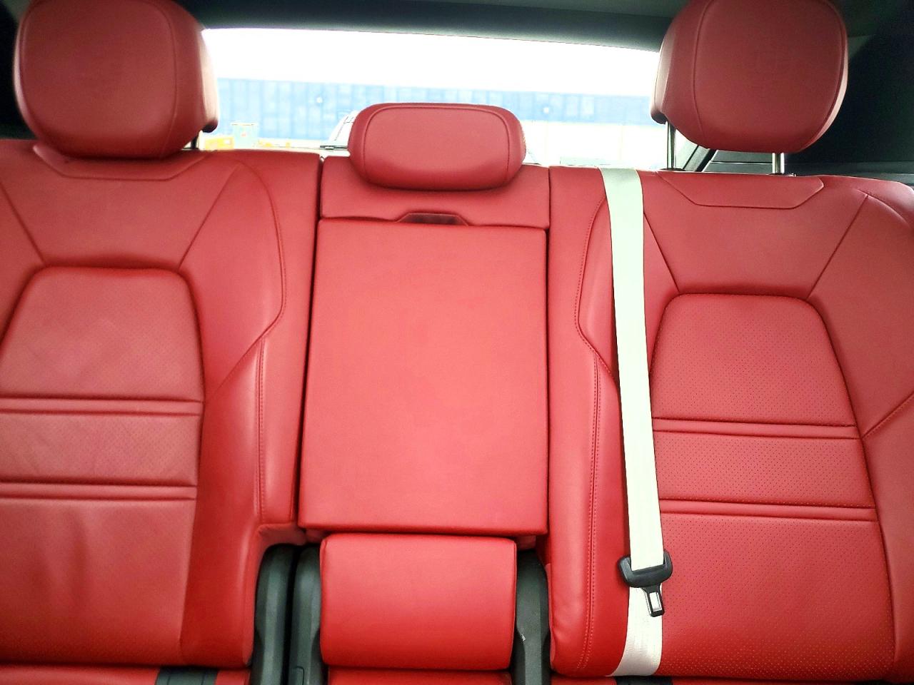 2023 PORSCHE CAYENNE BASE photo 28