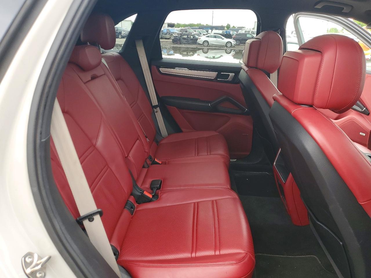2023 PORSCHE CAYENNE BASE photo 31