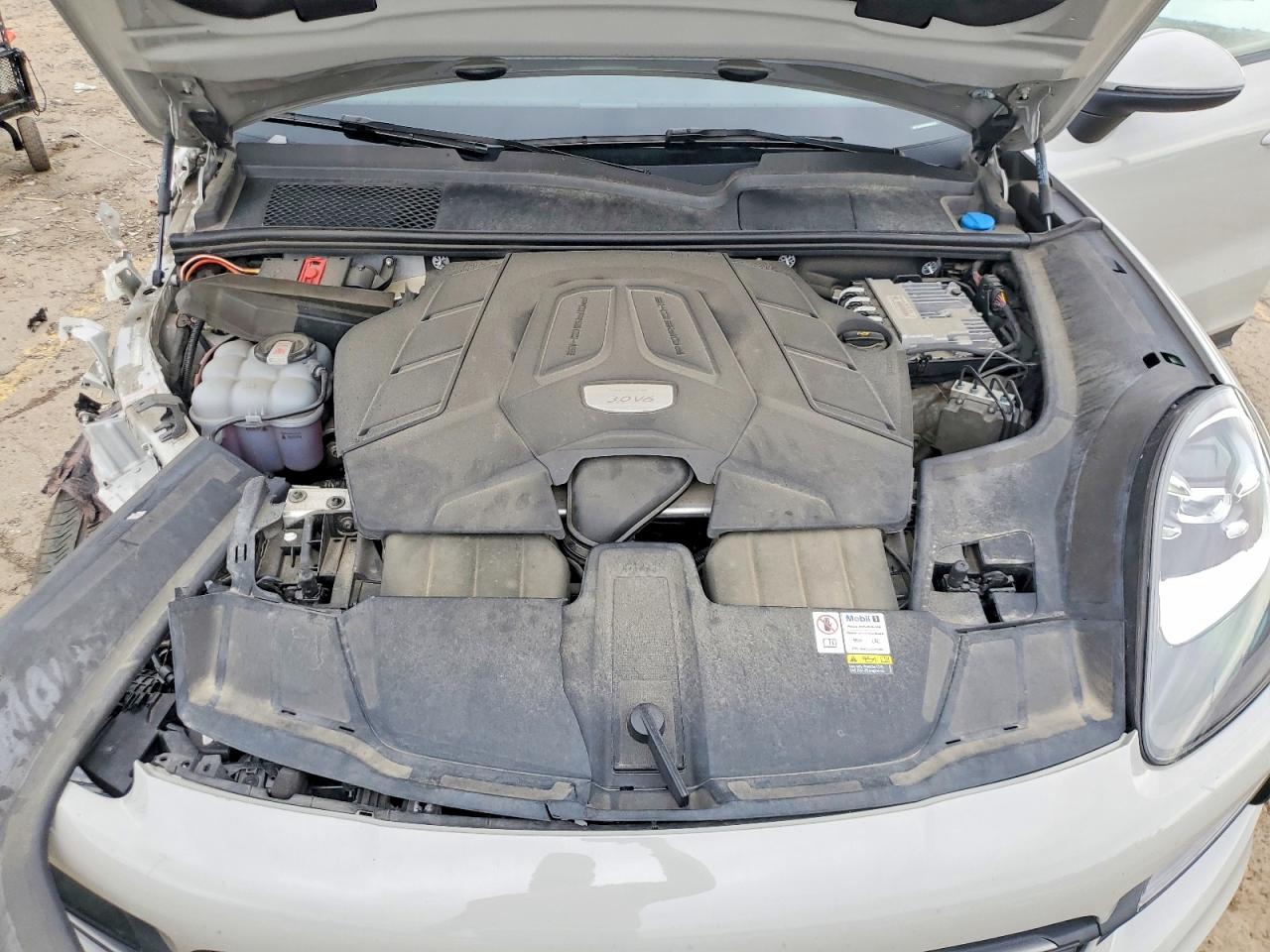 2023 PORSCHE CAYENNE BASE photo 34