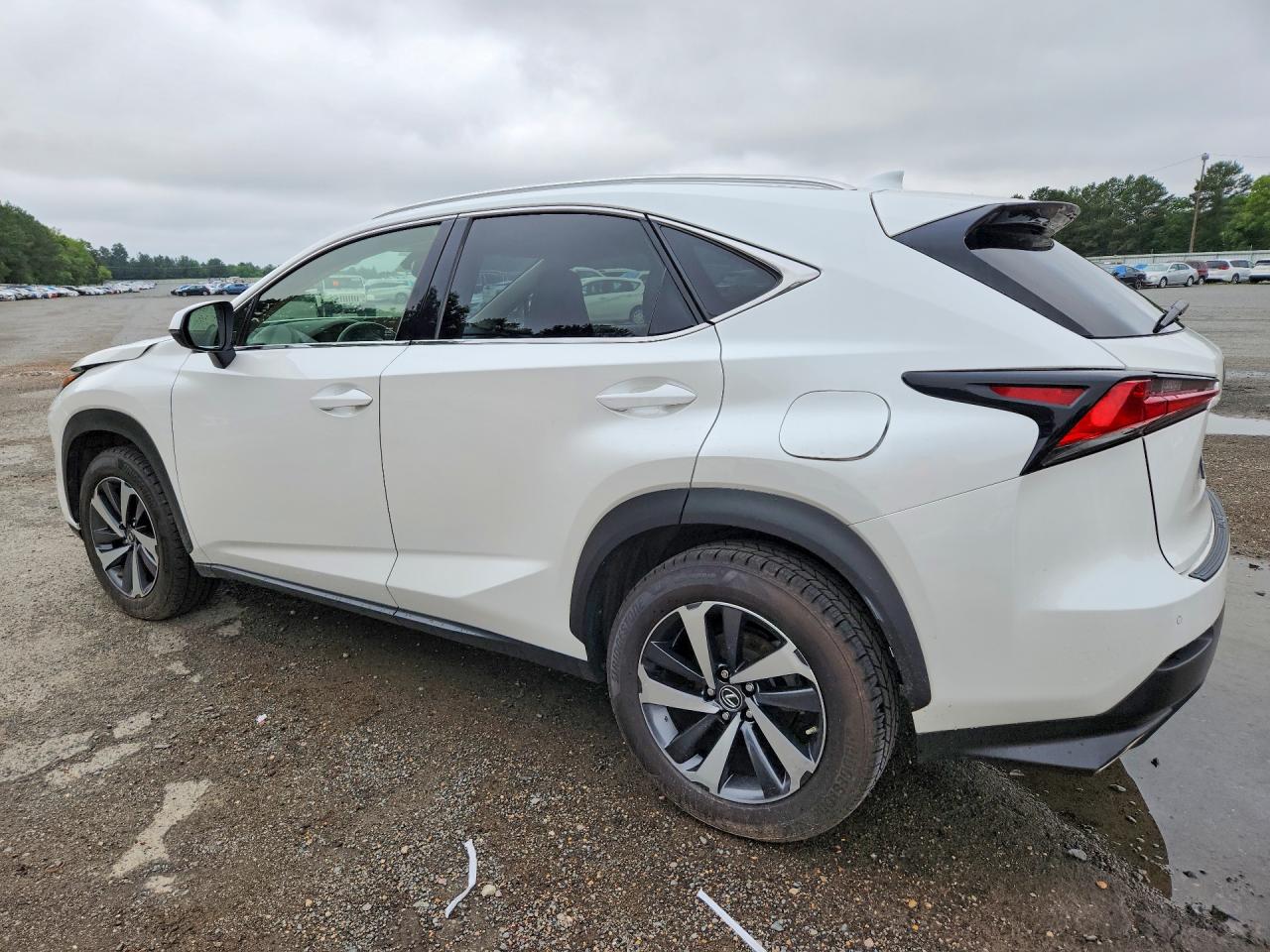 2020 LEXUS NX 300 photo 4