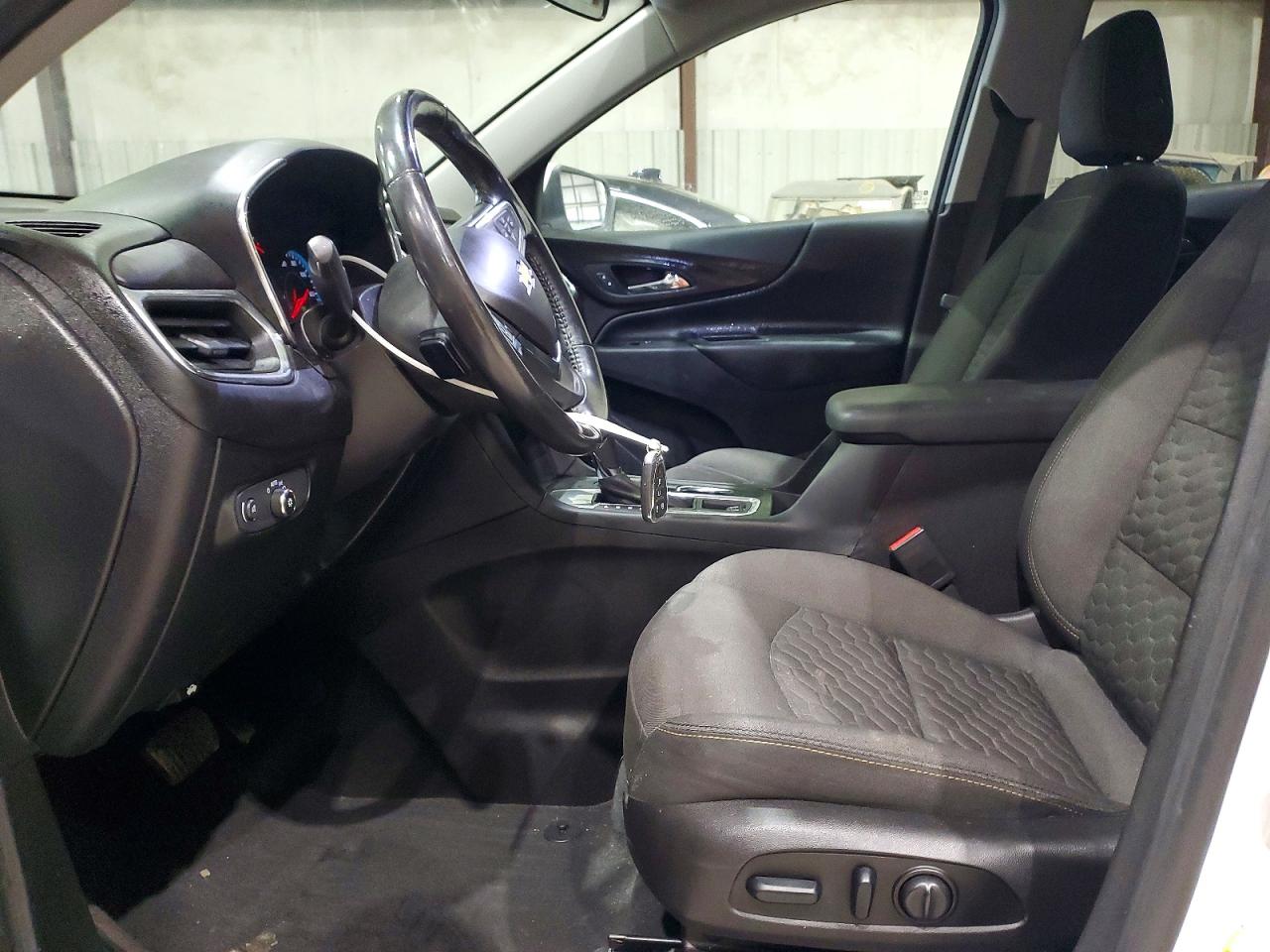 2018 CHEVROLET EQUINOX LT photo 13