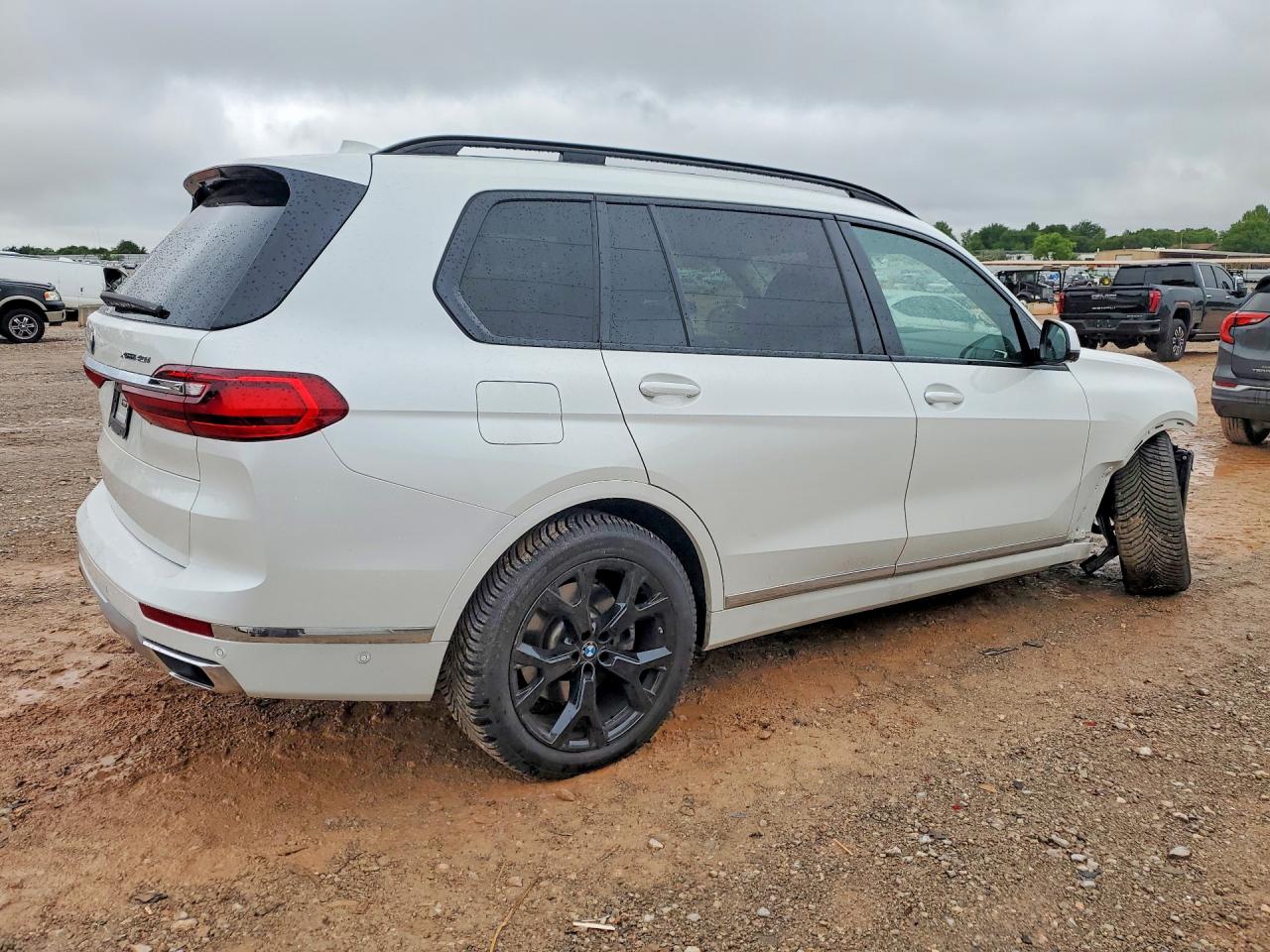 2022 BMW X7 XDRIVE40I photo 5