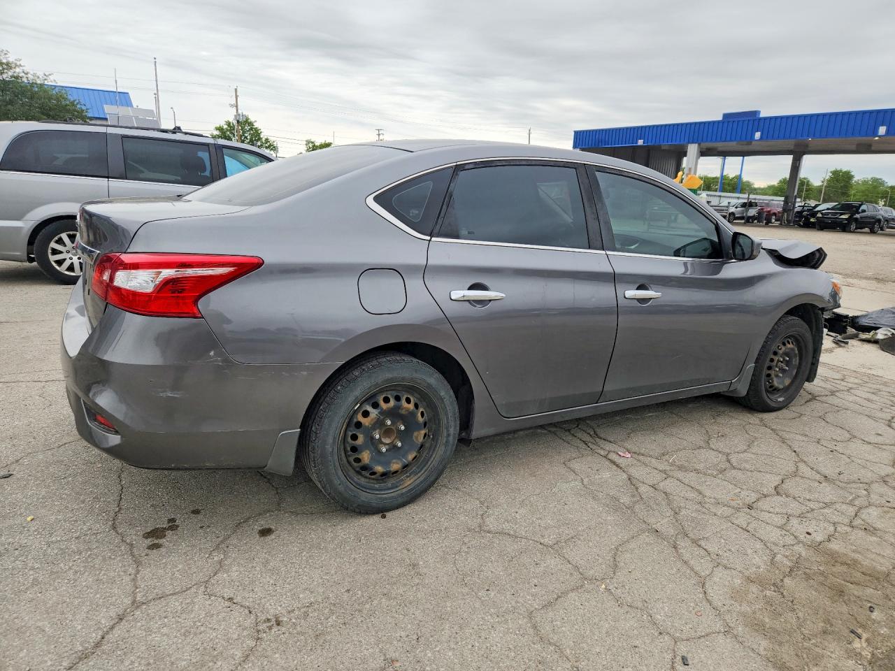 2017 NISSAN SENTRA S photo 5