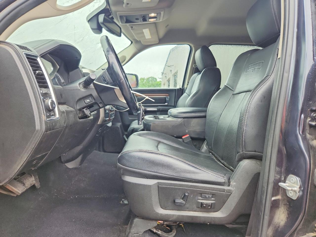 2019 RAM 1500 CLASSIC LARAMIE photo 19