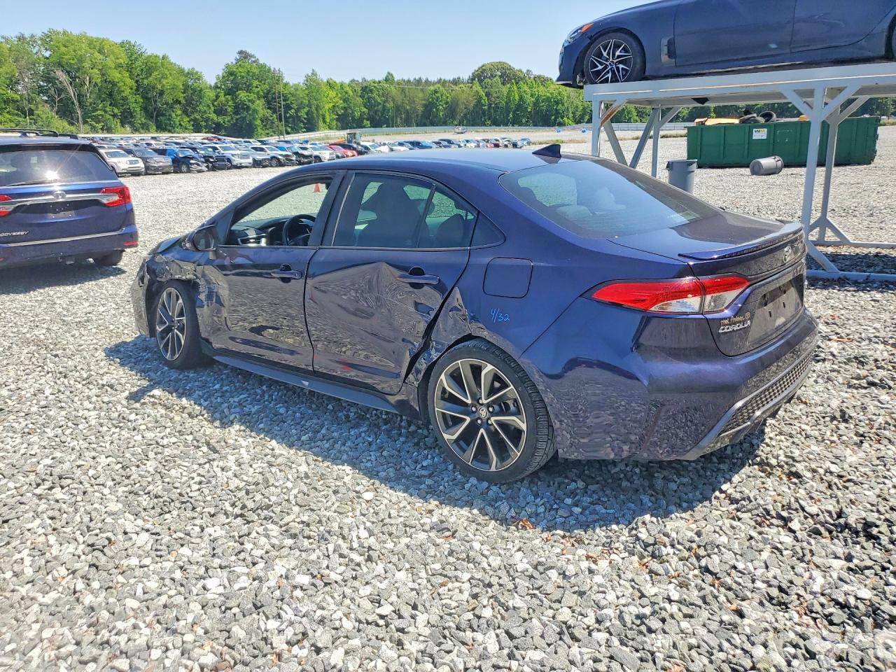 2020 TOYOTA COROLLA SE photo 3
