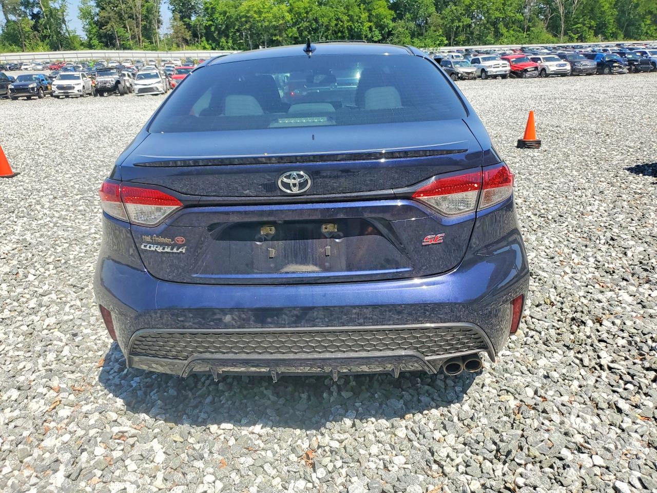2020 TOYOTA COROLLA SE photo 11