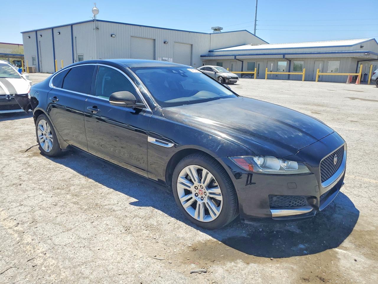 2016 JAGUAR XF PREMIUM photo 7