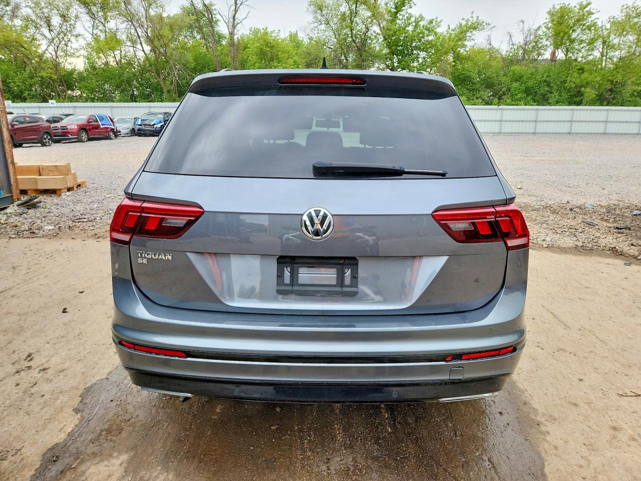 2021 VOLKSWAGEN TIGUAN SE photo 11