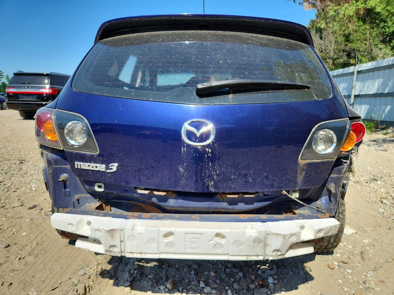 2004 MAZDA 3 HATCHBACK photo 11