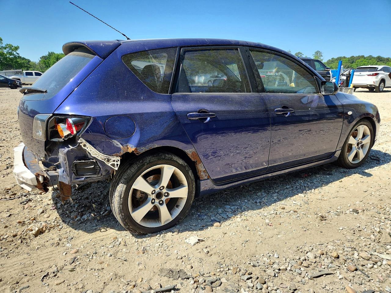 2004 MAZDA 3 HATCHBACK photo 5