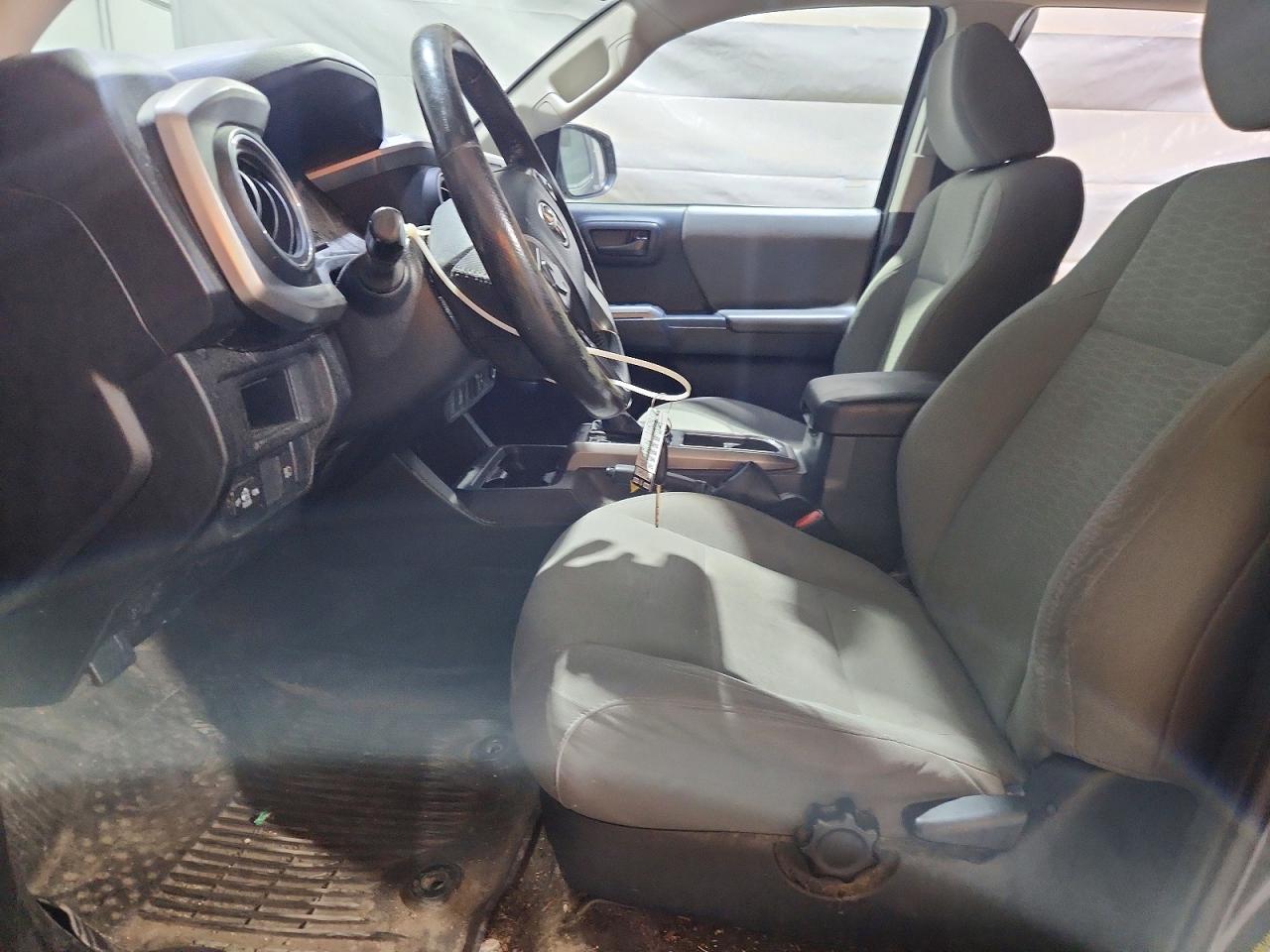 2019 TOYOTA TACOMA SR5 V6 photo 13