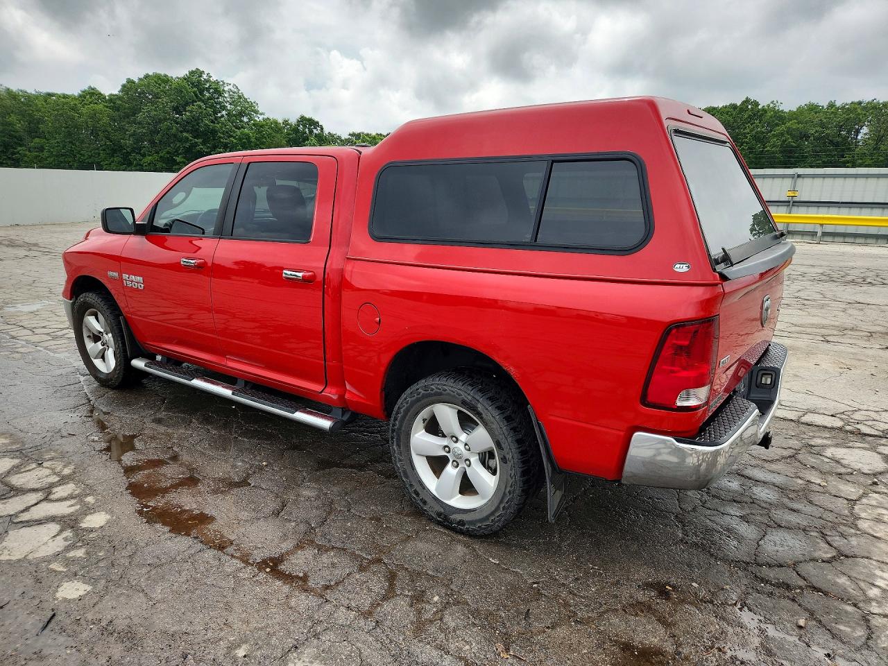 2014 RAM 1500 SLT photo 3
