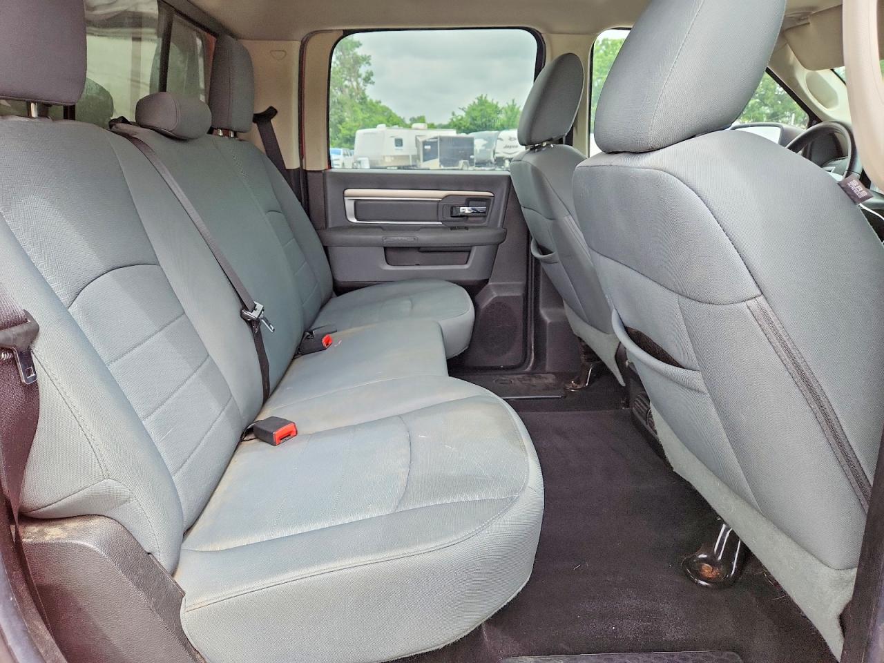 2014 RAM 1500 SLT photo 19