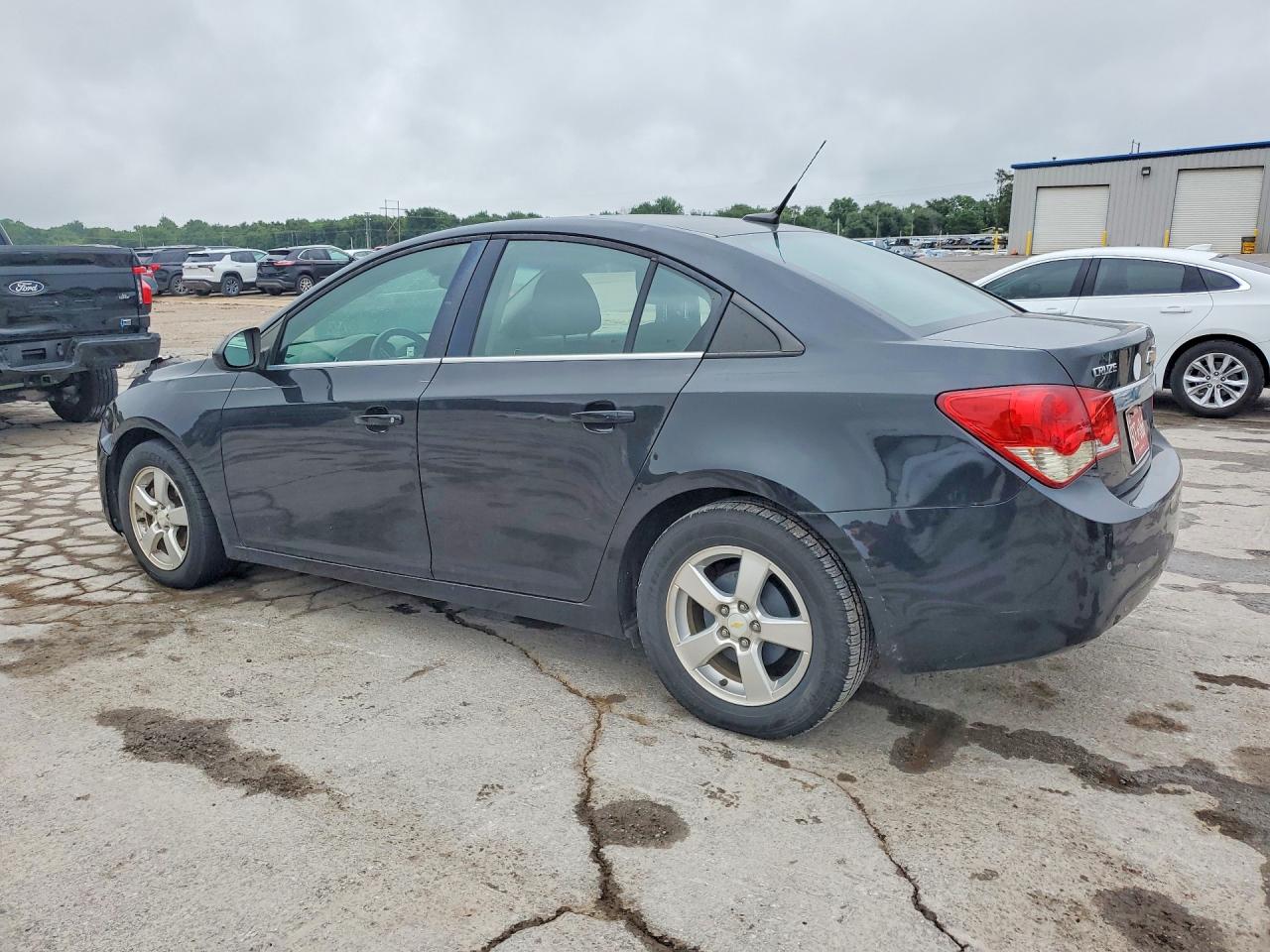 2011 CHEVROLET CRUZE LT photo 4