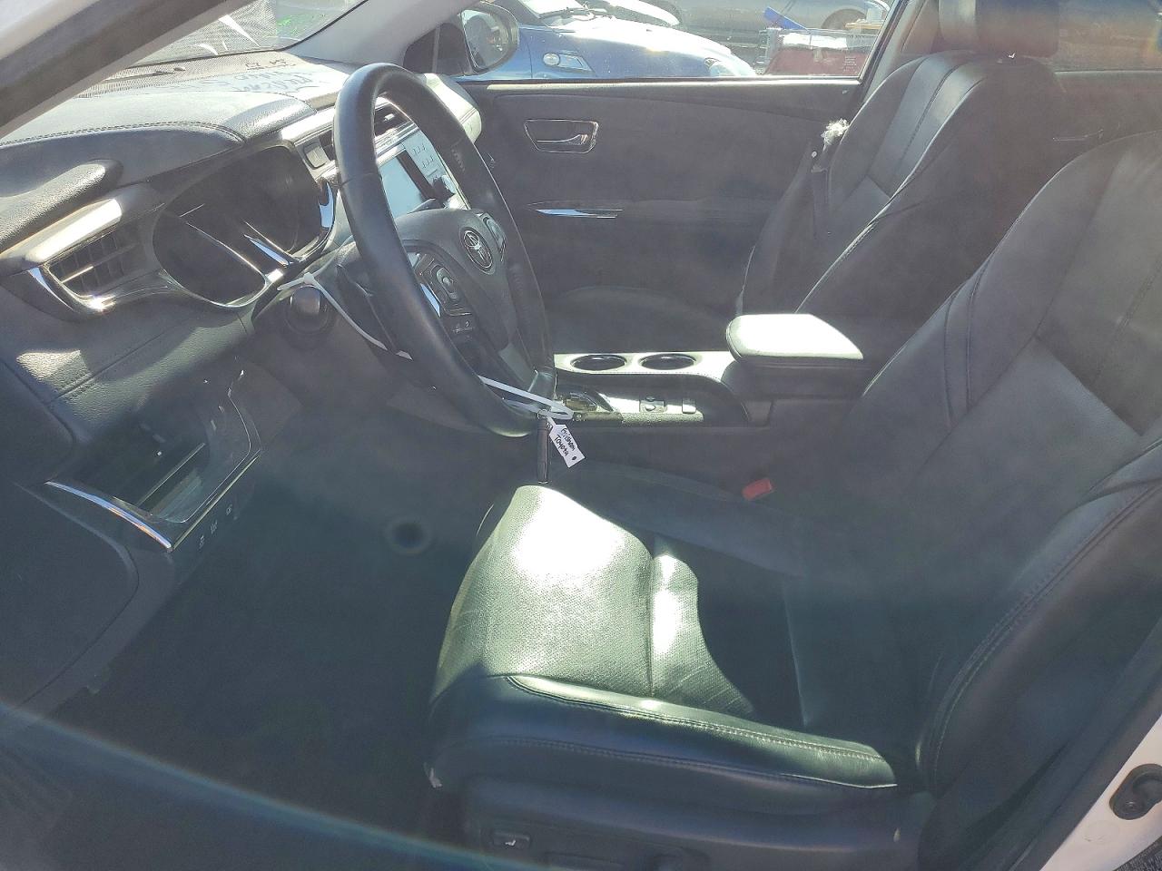 2013 TOYOTA AVALON LIMITED photo 13