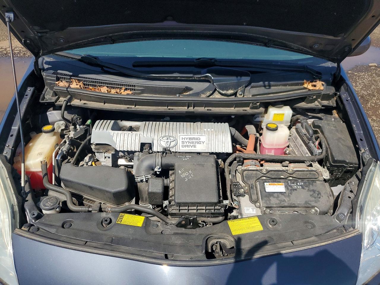 2014 TOYOTA PRIUS THREE photo 21