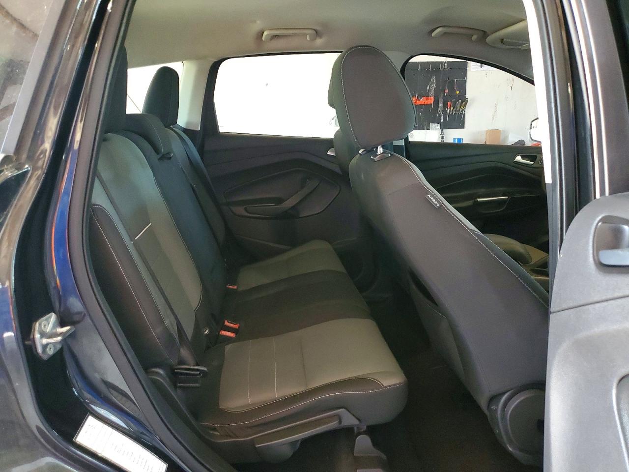 2015 FORD ESCAPE SE photo 19