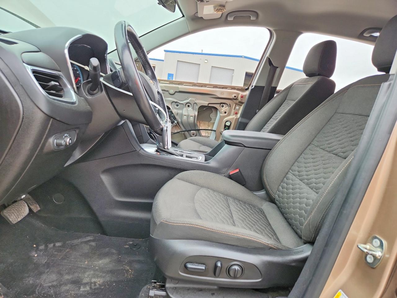 2018 CHEVROLET EQUINOX LT photo 19
