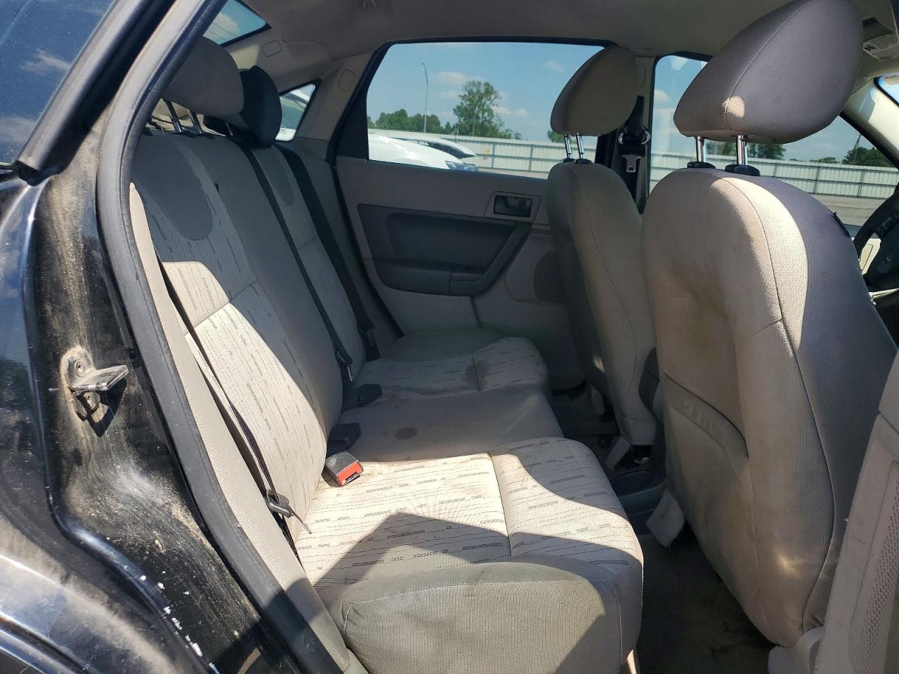 2009 FORD FOCUS SE photo 19