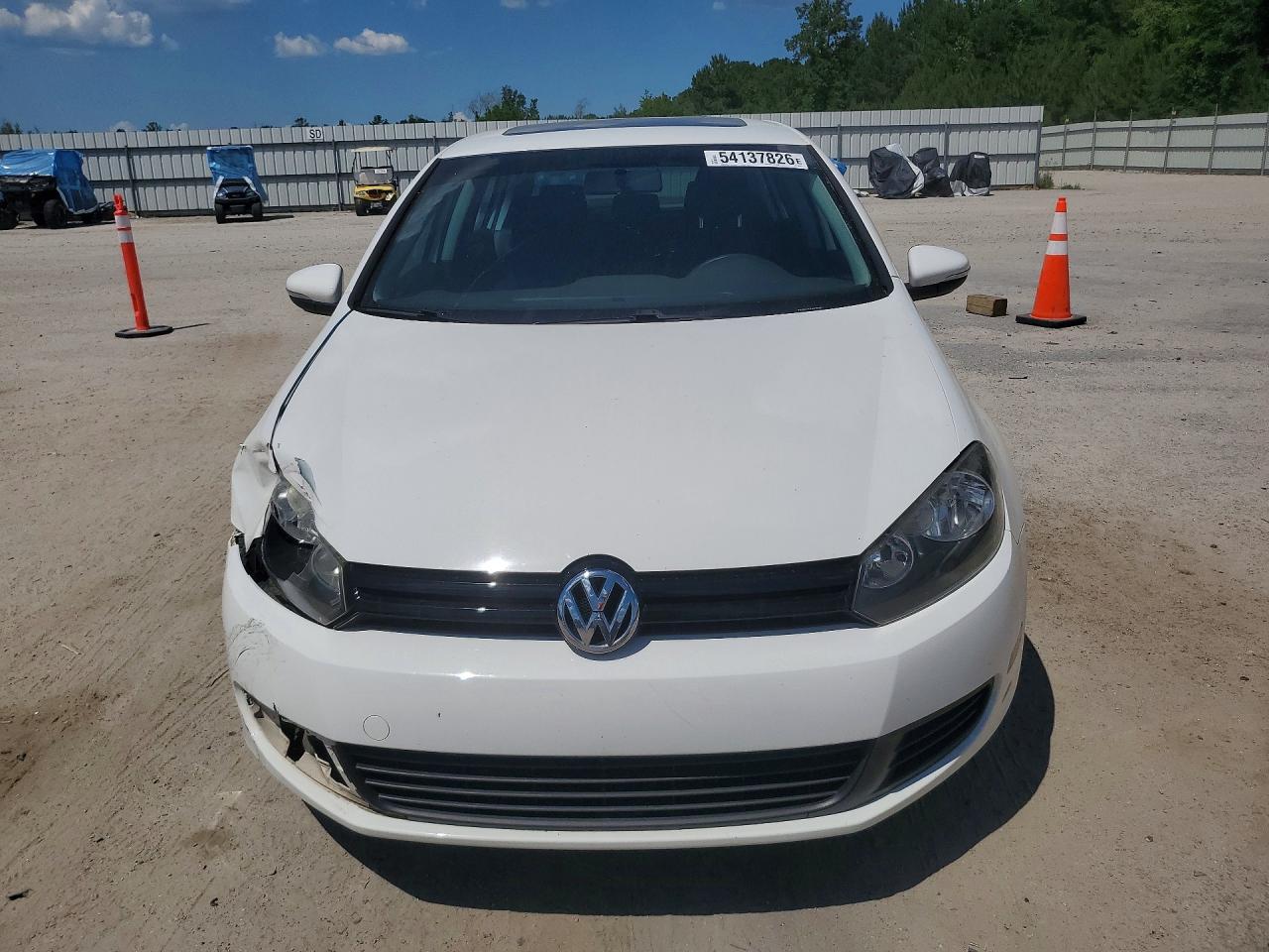 2011 VOLKSWAGEN GOLF photo 9