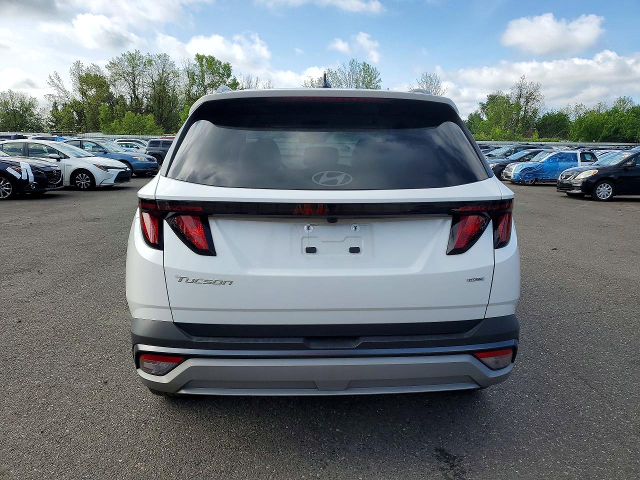 2026 HYUNDAI TUCSON SEL photo 6