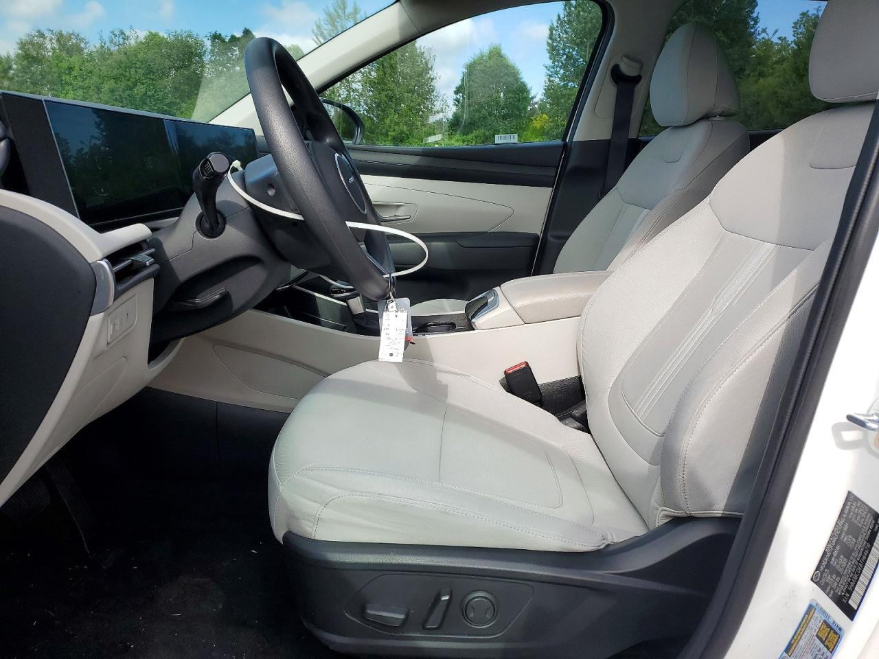 2026 HYUNDAI TUCSON SEL photo 7