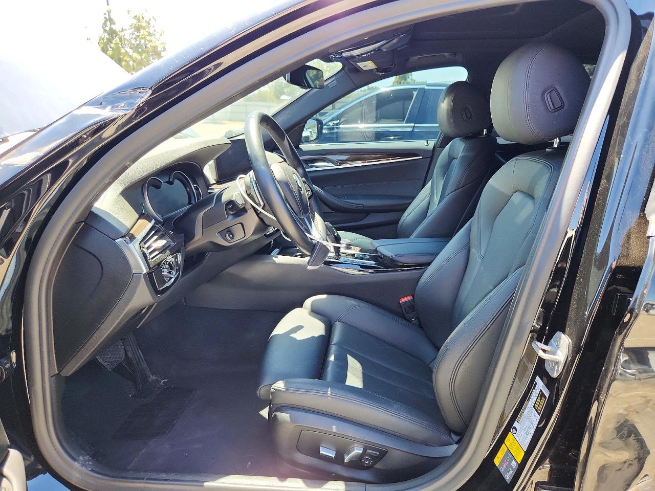 2019 BMW 530E photo 7