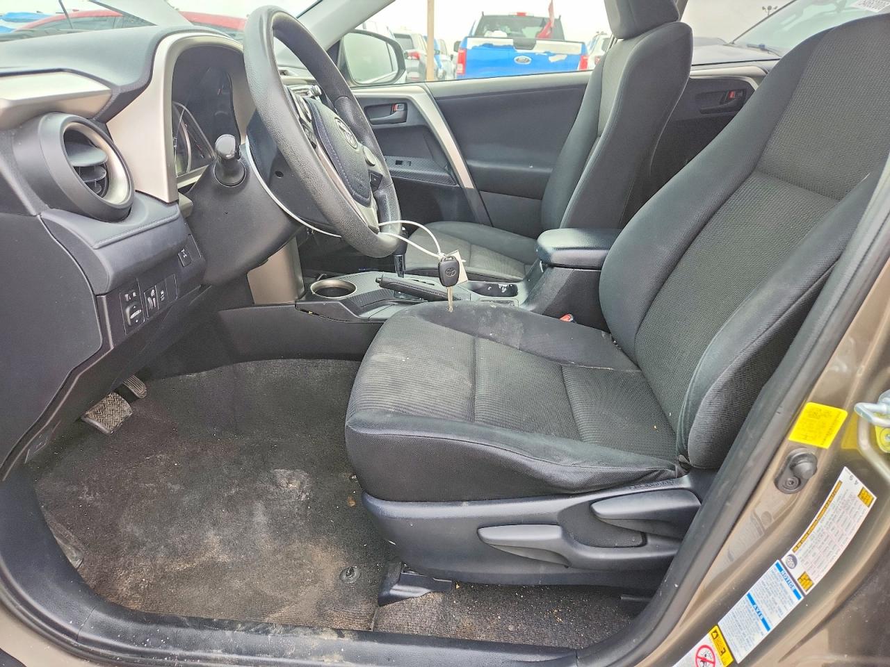 2015 TOYOTA RAV4 LE photo 19