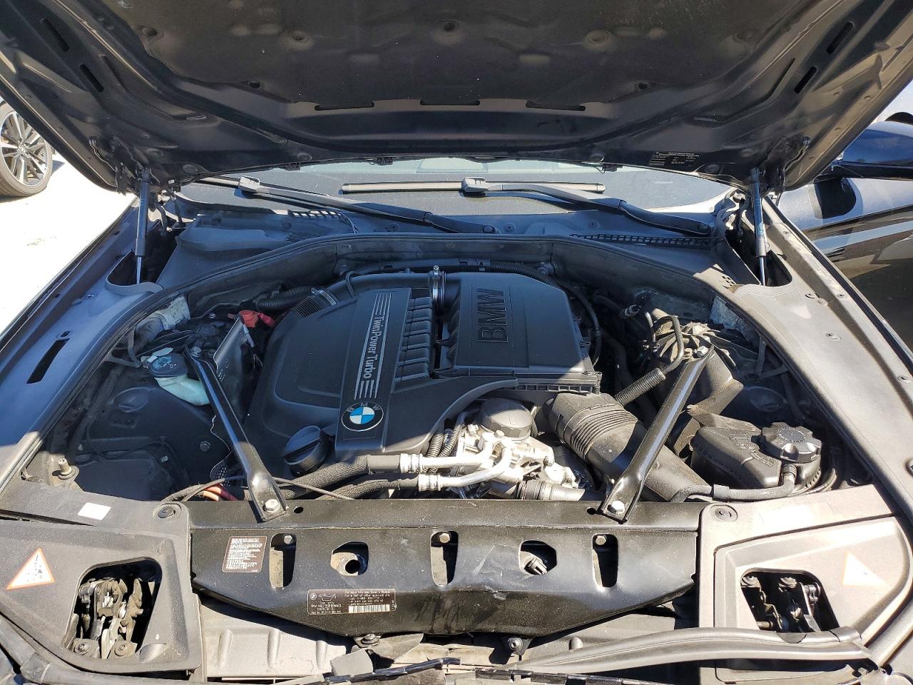 2013 BMW 535 I photo 21