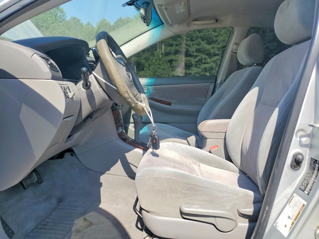 2006 TOYOTA COROLLA LE photo 13
