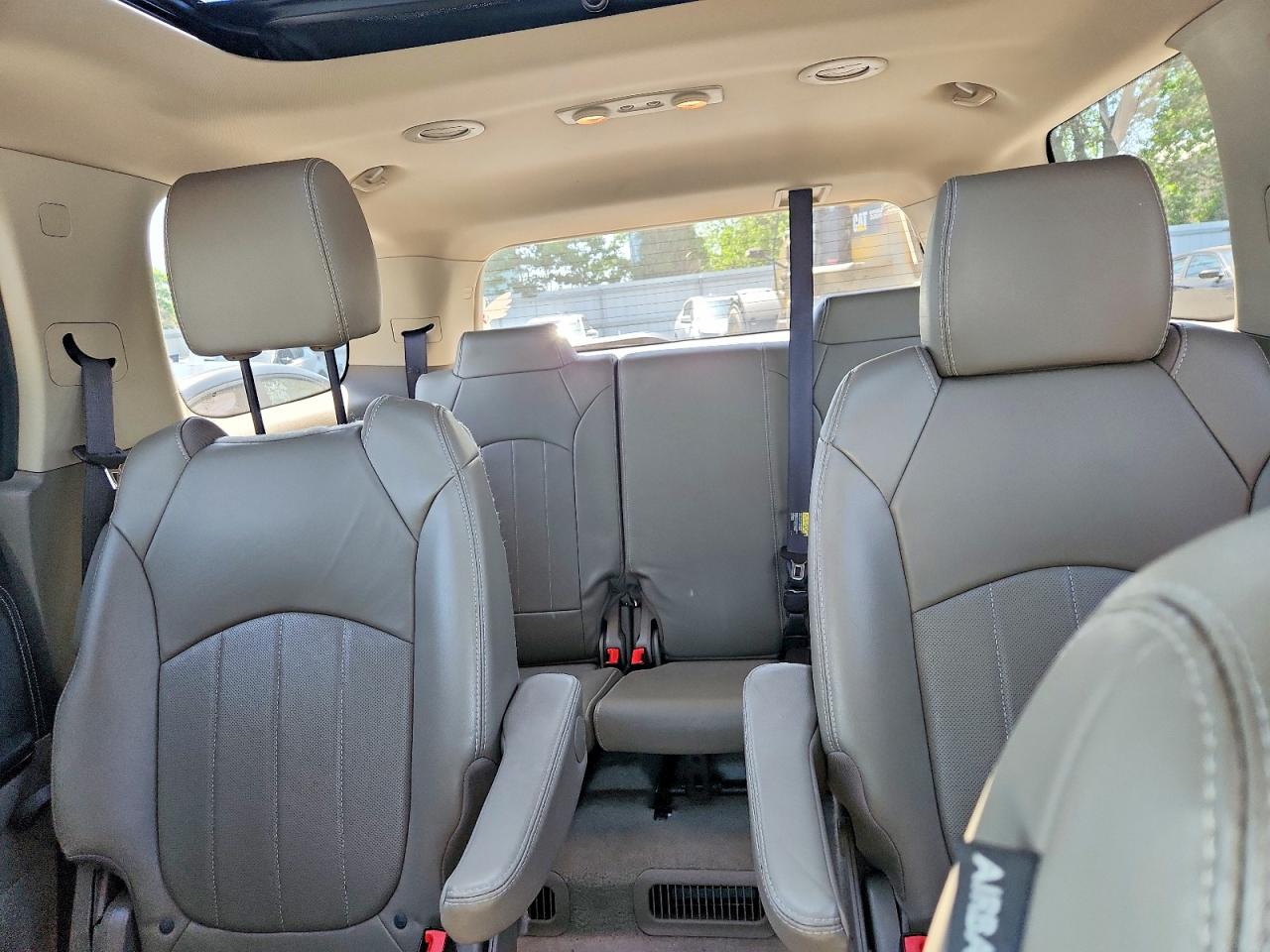 2016 GMC ACADIA DENALI photo 19
