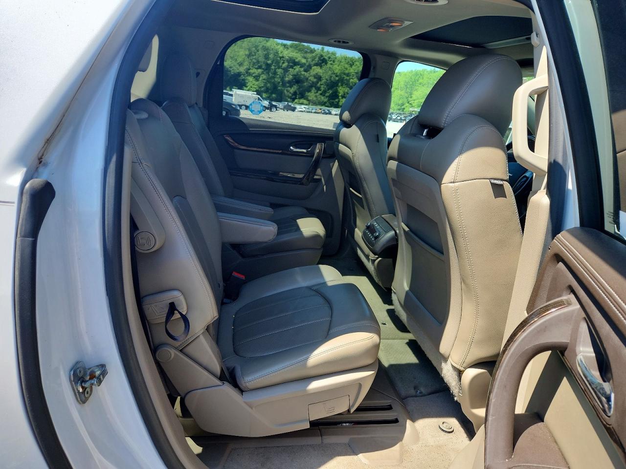 2016 GMC ACADIA DENALI photo 21