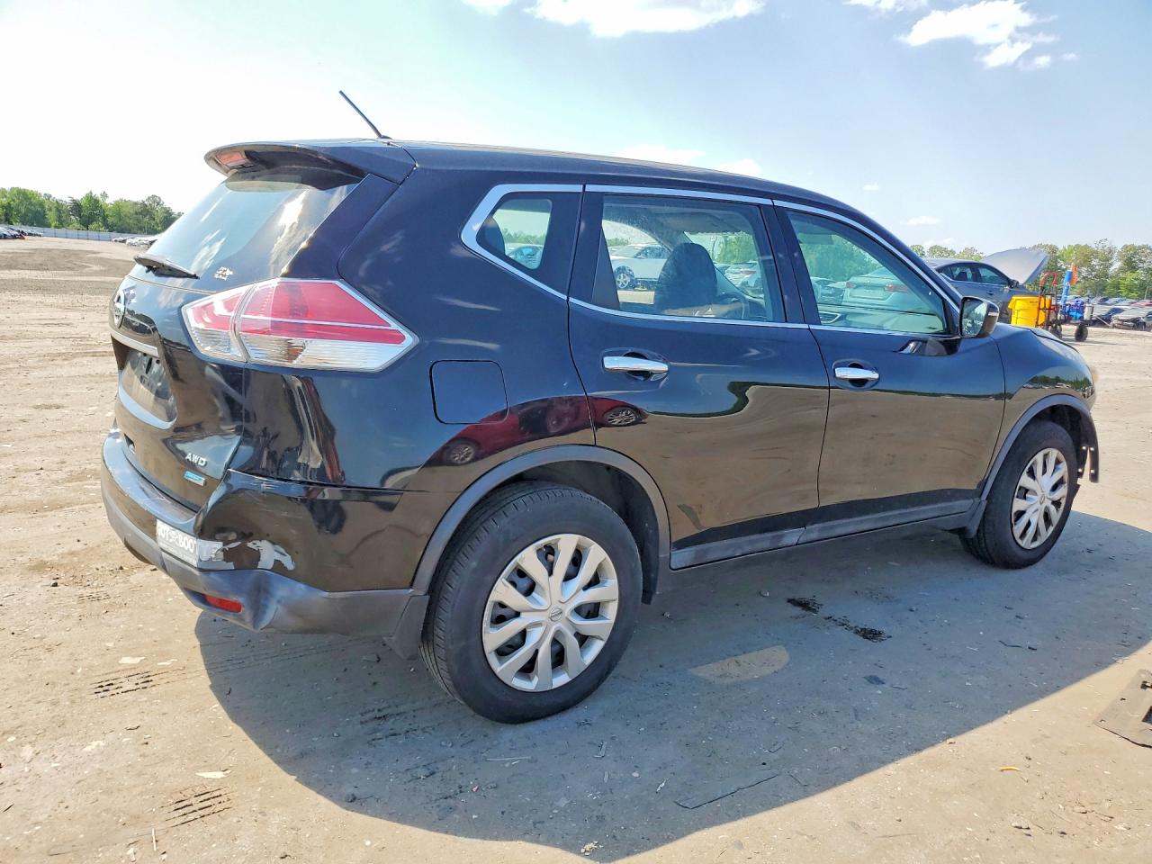 2014 NISSAN ROGUE S photo 5