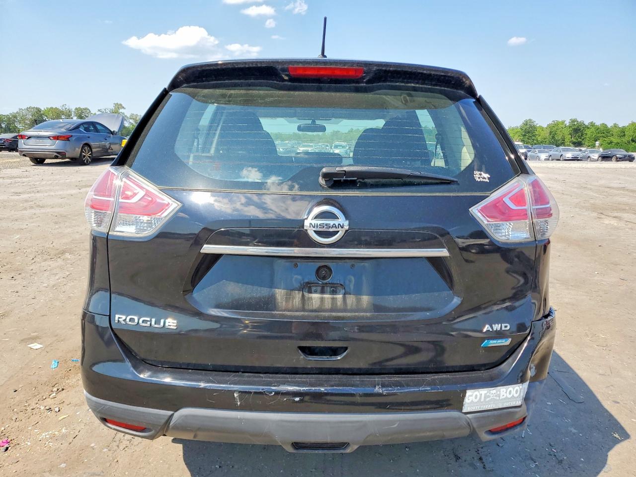 2014 NISSAN ROGUE S photo 11