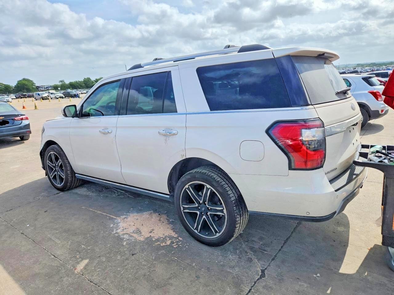 2019 FORD EXPEDITION LIMITED photo 4