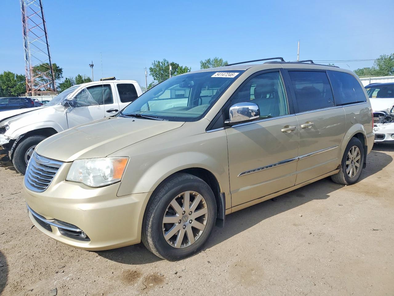 2011 CHRYSLER TOWN & COUNTRY