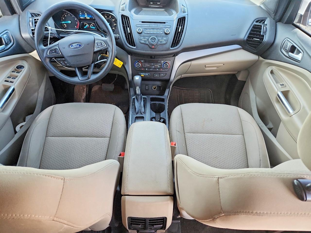2017 FORD ESCAPE SE photo 8