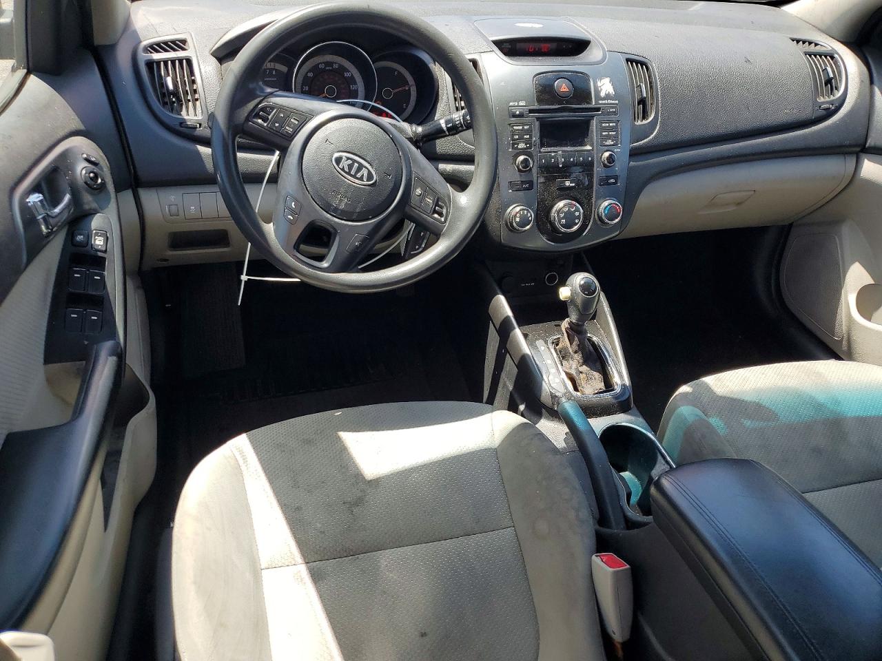 2013 KIA FORTE EX photo 8