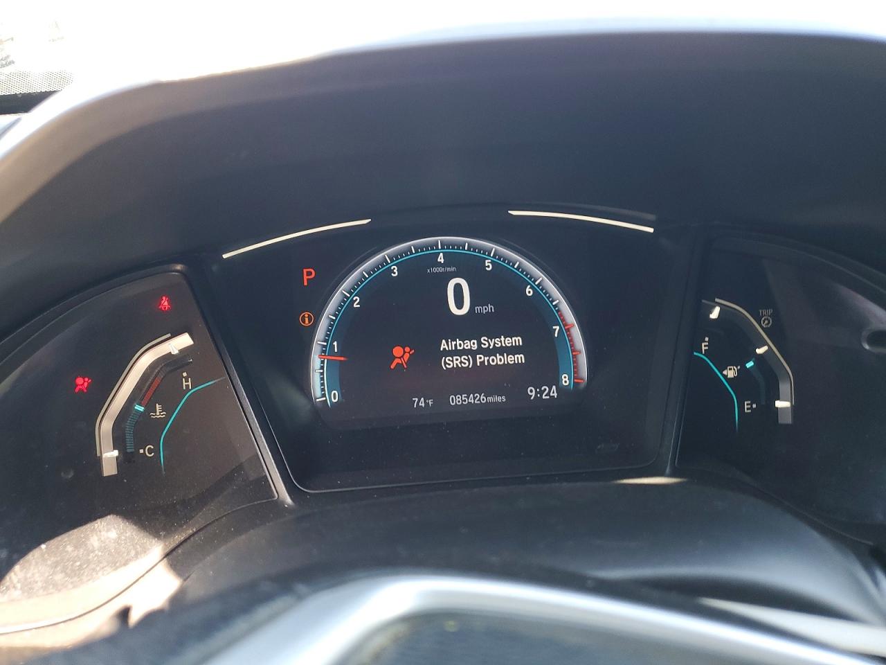 2020 HONDA CIVIC LX photo 25