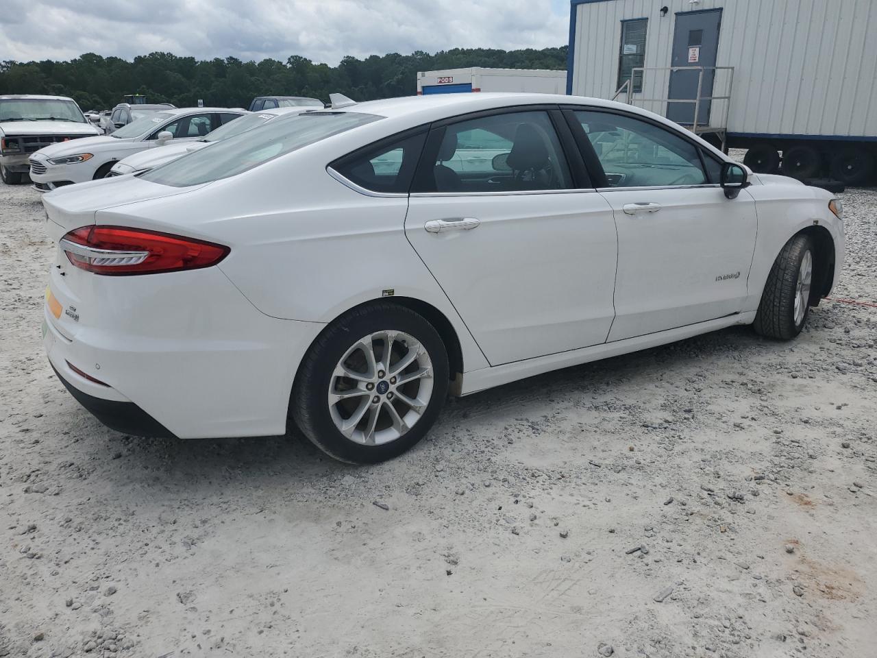 2019 FORD FUSION SE photo 9