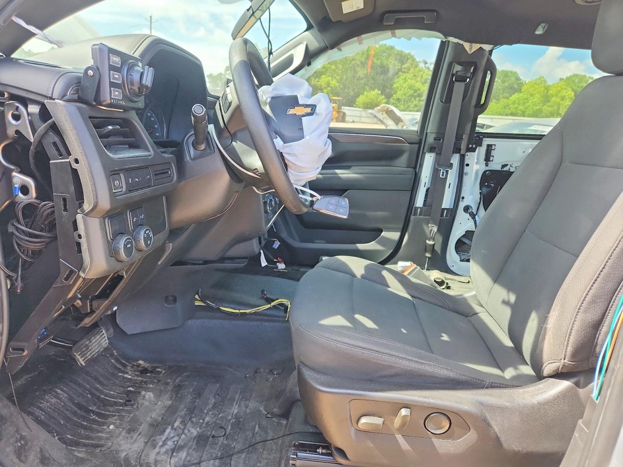 2022 CHEVROLET TAHOE C1500 photo 19
