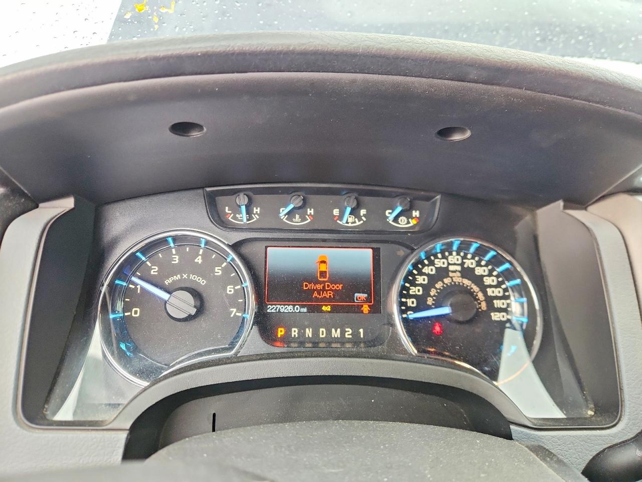 2011 FORD F150 SUPER CAB photo 17